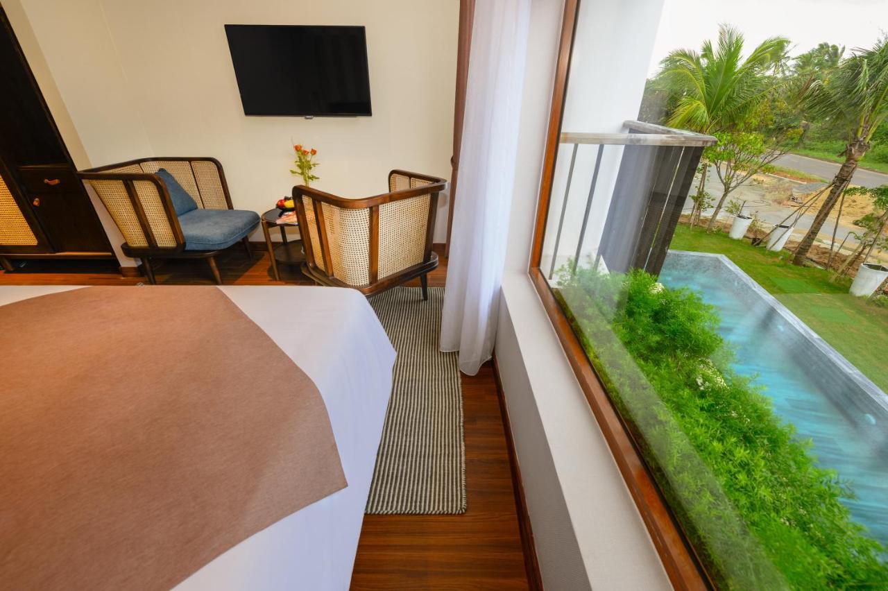 The Blossom Hoi An Ocean Front Hotel & Spa Екстериор снимка