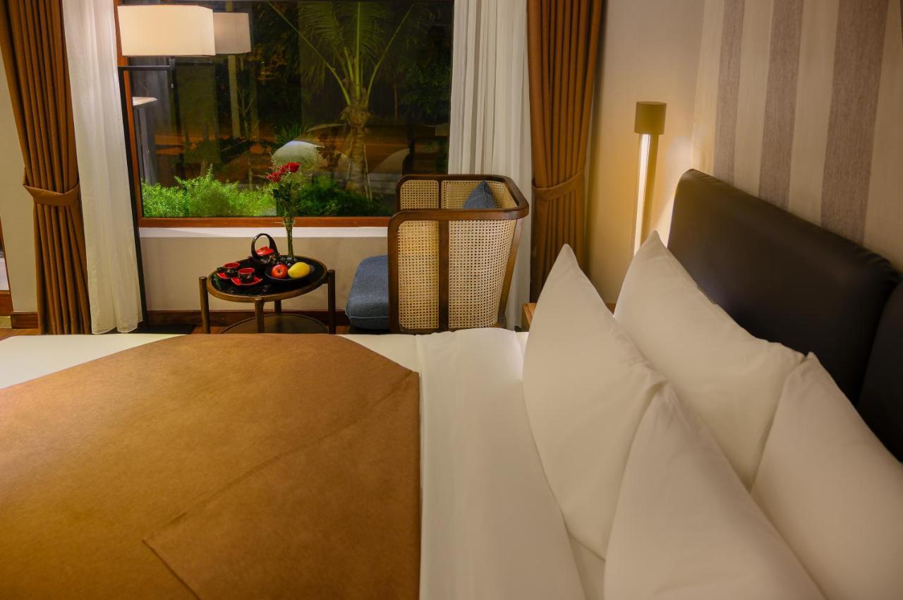 The Blossom Hoi An Ocean Front Hotel & Spa Екстериор снимка