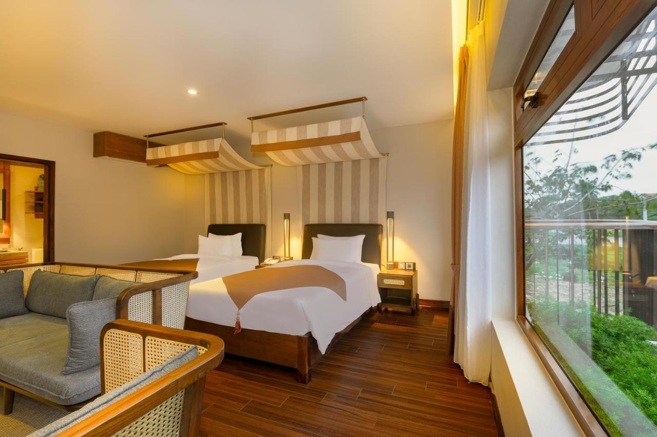 The Blossom Hoi An Ocean Front Hotel & Spa Екстериор снимка