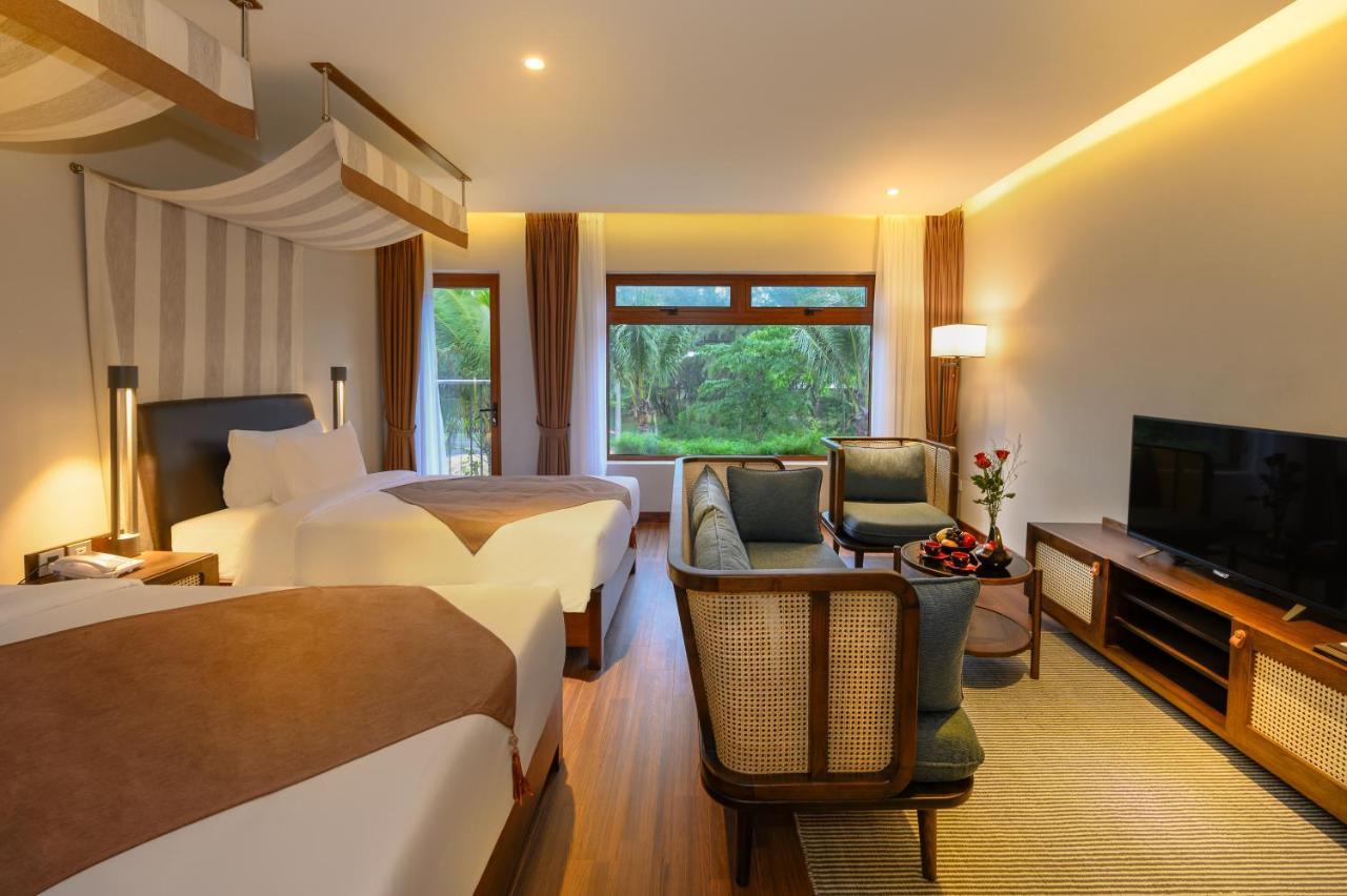 The Blossom Hoi An Ocean Front Hotel & Spa Екстериор снимка